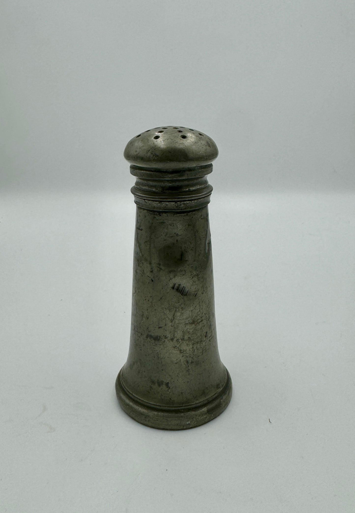 Antique Pewter Salt & Pepper Shaker – Cylindrical Tapered Form, 19th Century