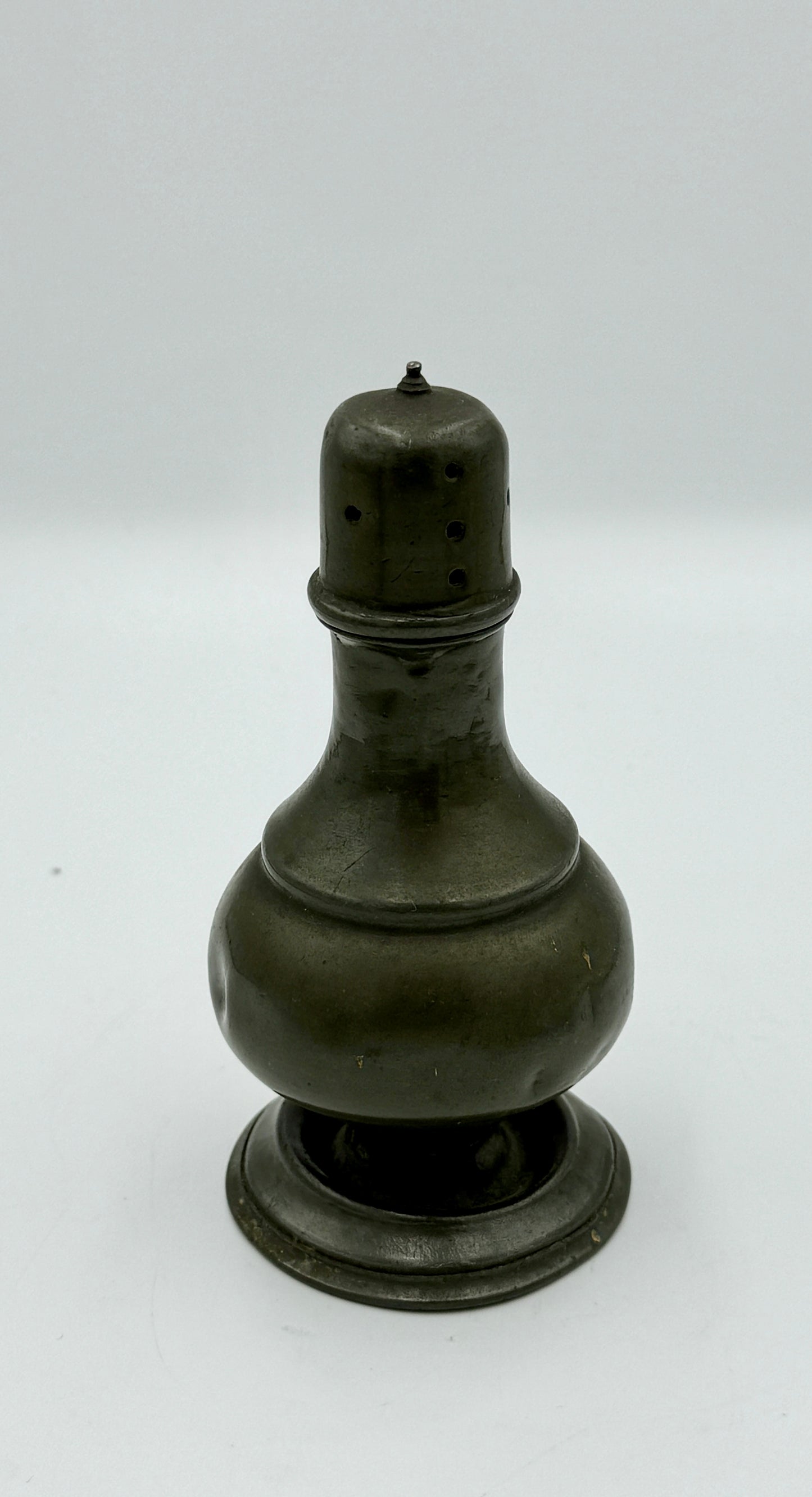 Vintage Georgian Pewter Salt & Pepper Shaker – Late 18th Century