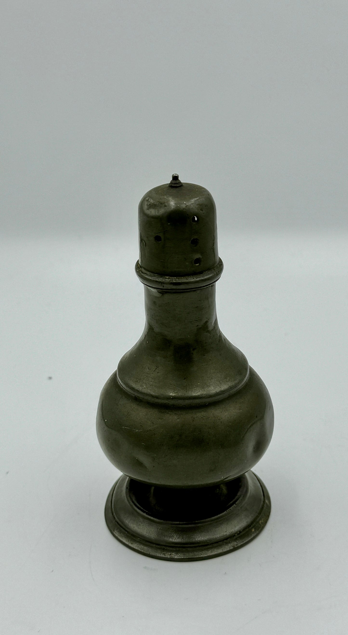 Vintage Georgian Pewter Salt & Pepper Shaker – Late 18th Century